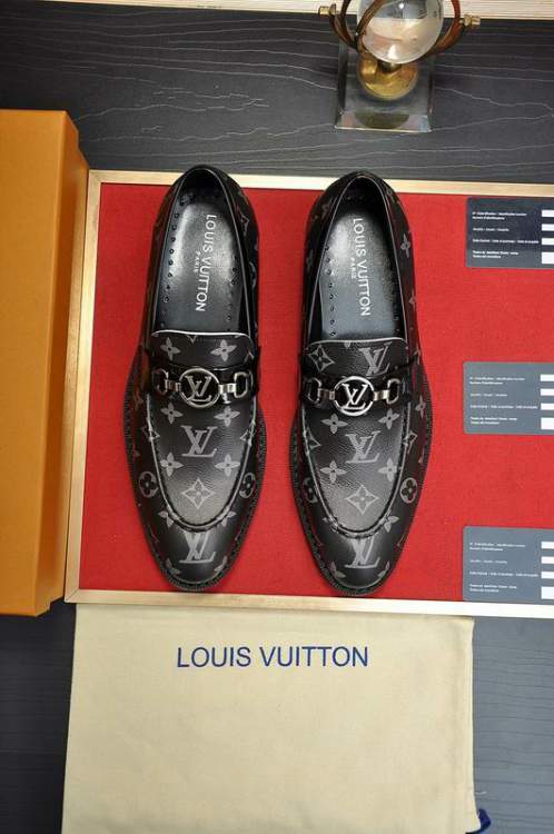 Picture of Louis Vuitton Shoes _SKULVsz38-45hnh073514634
